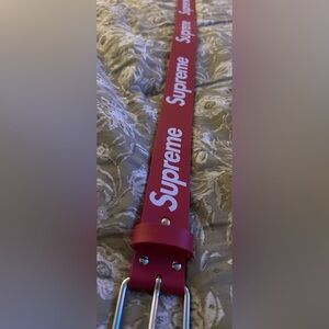 This belt is so cool, but it does not fit me.